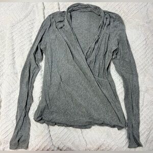 Lululemon gray cotton yoga top thumbholes